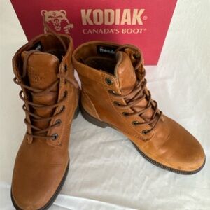 Kodiak Women’s Tan Leather Boots. 7.5